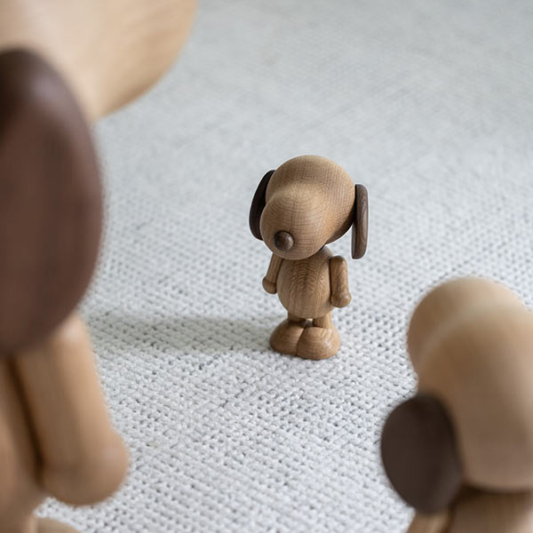 『BOYHOOD』北欧の天然オーク材オブジェ SNOOPY SMALL