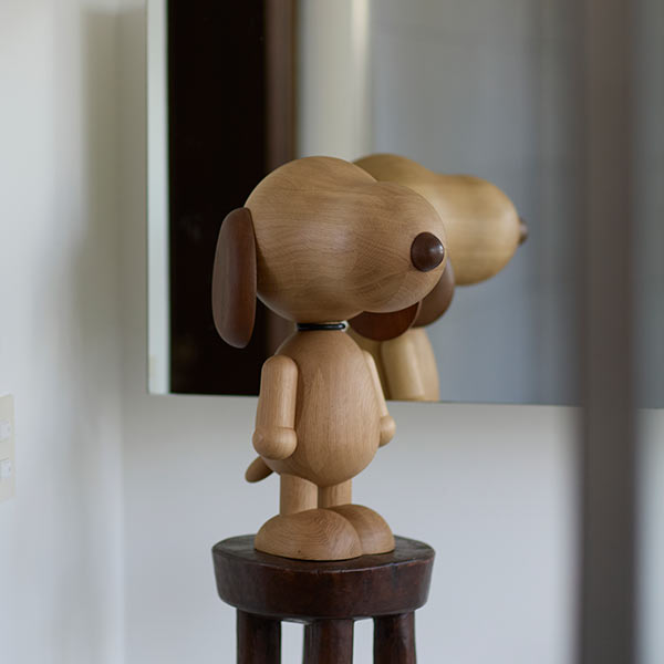 『BOYHOOD』北欧の天然オーク材オブジェ SNOOPY XL