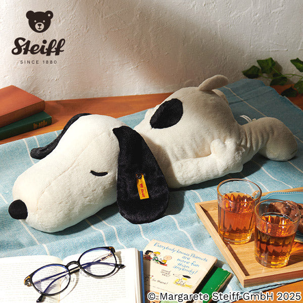 シュタイフ 寝そべりスヌーピー