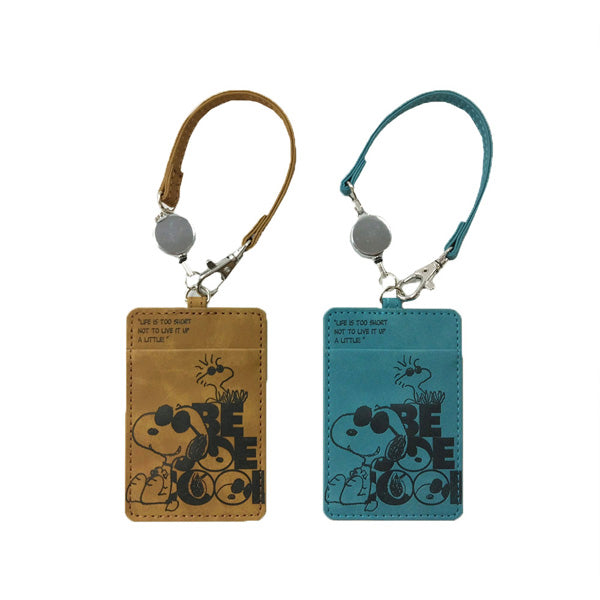 スヌーピー フェイクレザーパスケース (ジョー・クール)