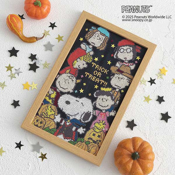 手芸キット】クロスステッチフレーム〈スヌーピーのトリックオア