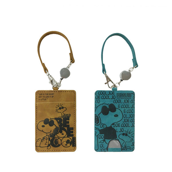 スヌーピー フェイクレザーパスケース (ジョー・クール)