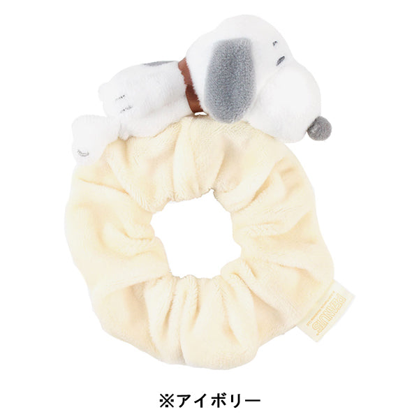 スヌーピー マスコットつきシュシュ
