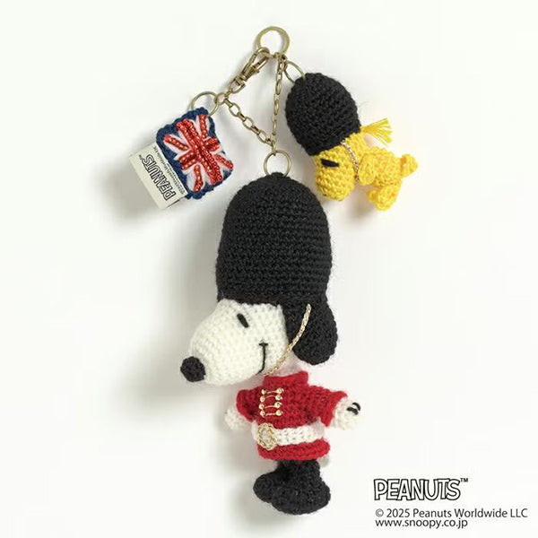 【手芸キット】チャーム＜Snoopy in London＞（編み物 材料セット）