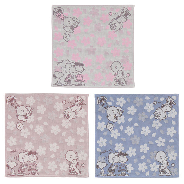 スヌーピー 3重ガーゼハンカチ (桜／スヌーピー＆フレンズ)