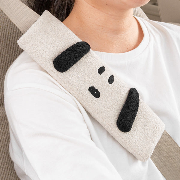 スヌーピー シートベルトパッド (もふもふスヌーピー／ホワイト)